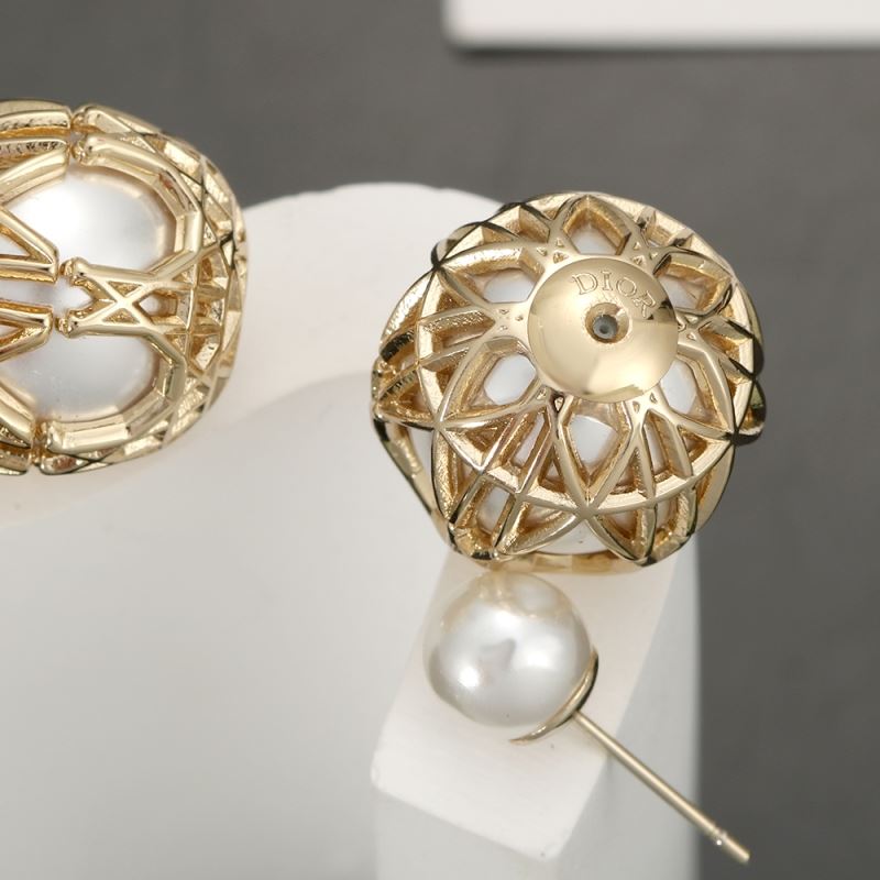 chr1st1an D10r earrings